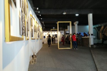 二手尼康d7100套机多少钱,尼康d7100套机可以拍星空吗