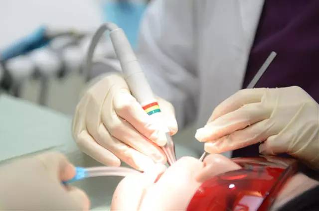 拜博洗牙如何,拜博超声波洗牙和舒适洁牙的区别