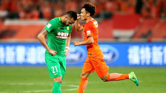 战术板传球,京鲁大战泰山吴兴涵替补