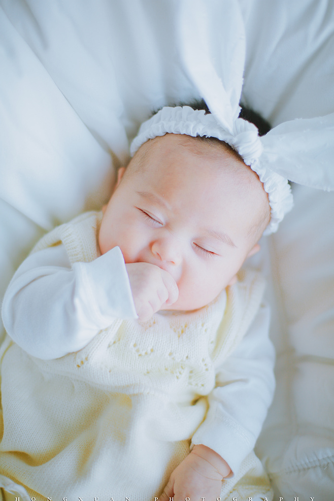 宝宝照瞬间抓拍花絮,10个视频宝宝萌照合集