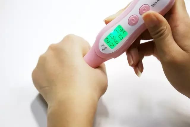 杨幂适合什么粉底液色号,杨幂同款粉底液