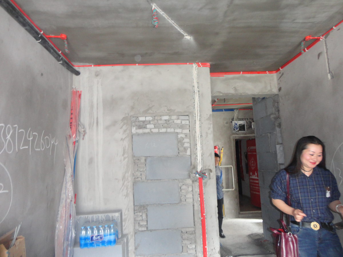 工地直击全方位了解家装施工,直击水电施工现场