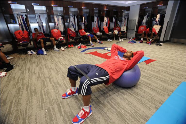 nba球星的场外生活,热火詹姆斯韦德更衣室