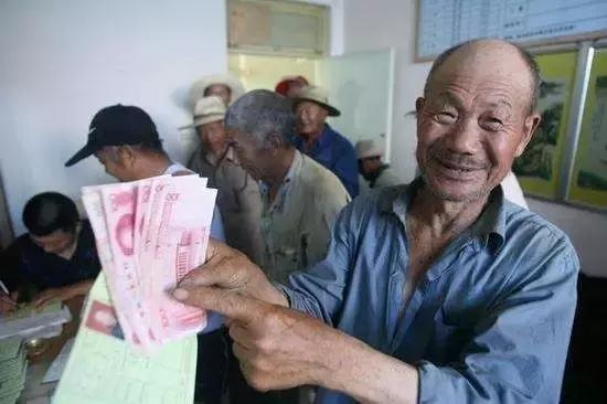 加币在加拿大待遇,在加拿大一个月发3000加币