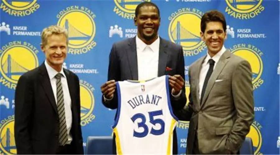 如果联盟都不给球员顶薪怎么办,球员拿底薪后可以直接拿顶薪吗