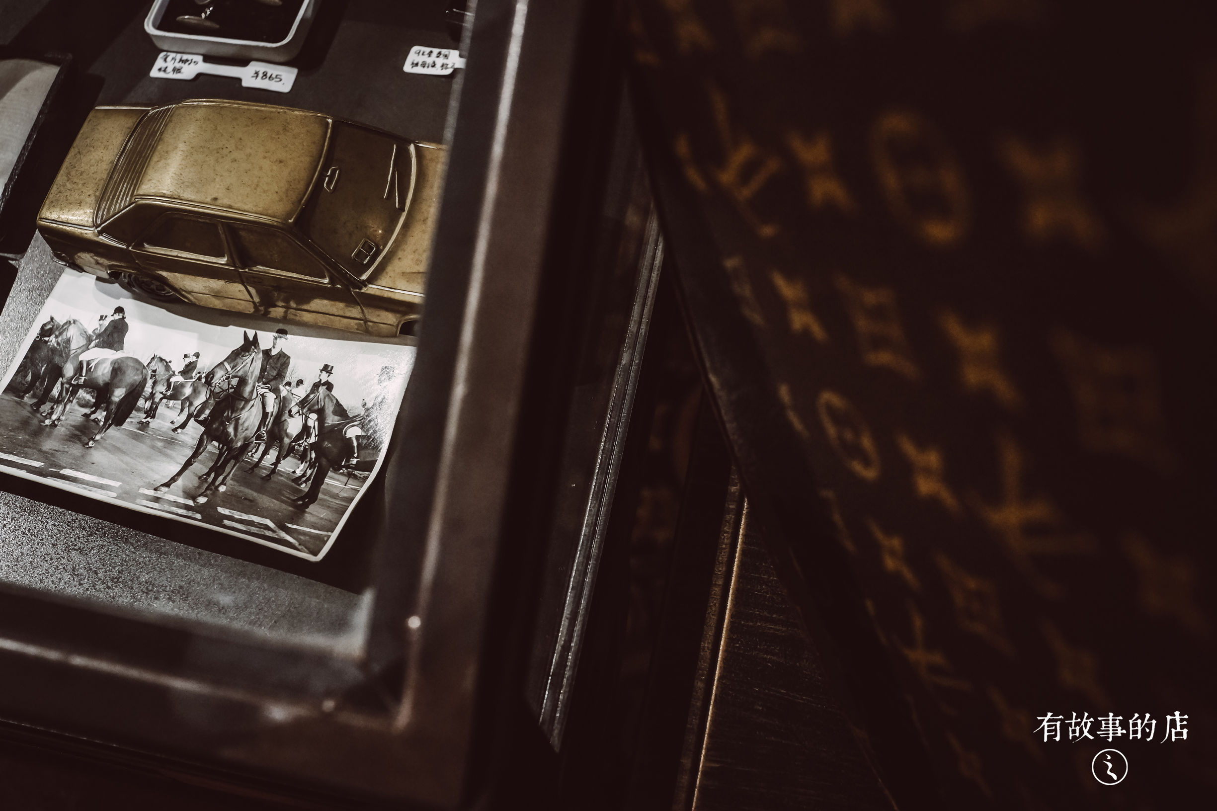 lv古董旅行箱,古董lv旅行箱