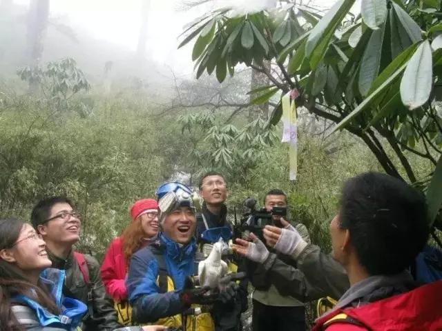 年轻人就该有一腔热血,年轻人就要做点正能量的事情