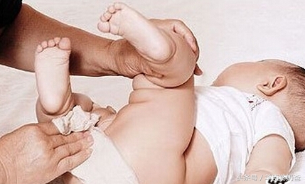 脱水的症状及如何补水,宝宝拉肚子脱水的症状和处理