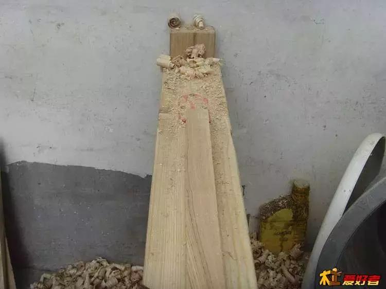 坐着轮椅入了坑——《轮椅上的木匠》