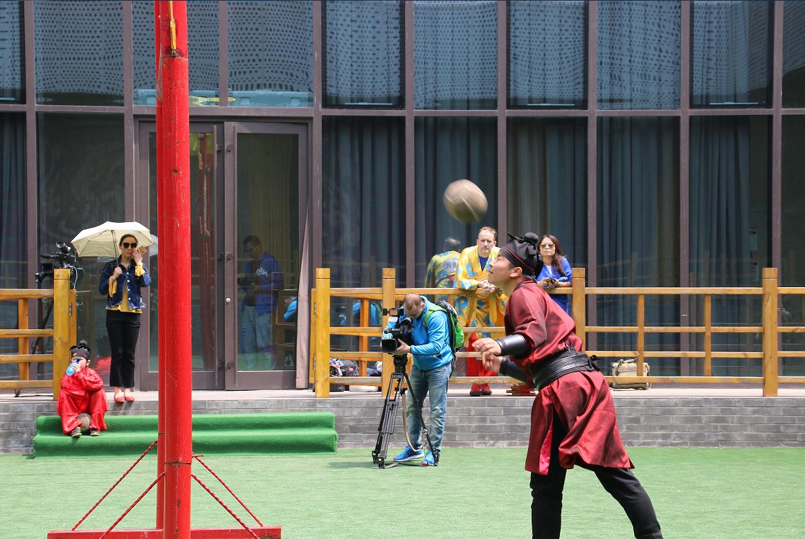 淄博临淄区国家足球博物馆,临淄电视台齐文化博物馆采访