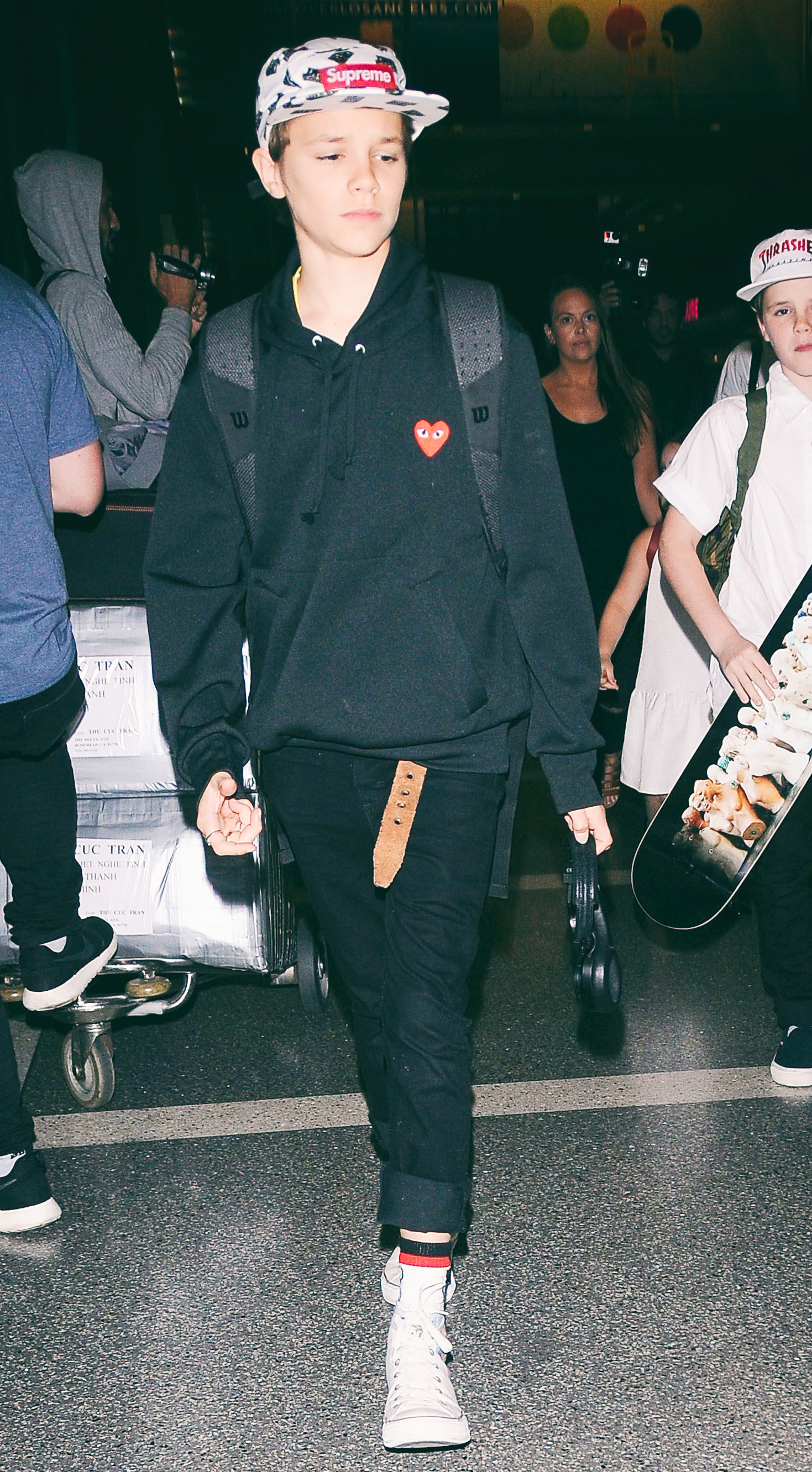 小七贝克汉姆一家同框,贝克汉姆小七出行