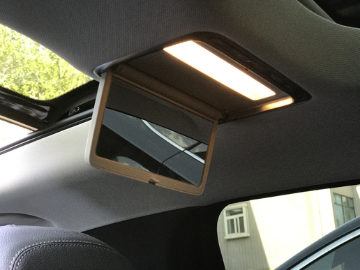 原来你是这样的奔驰E200L！一个靠谱女司机的野蛮选车体验