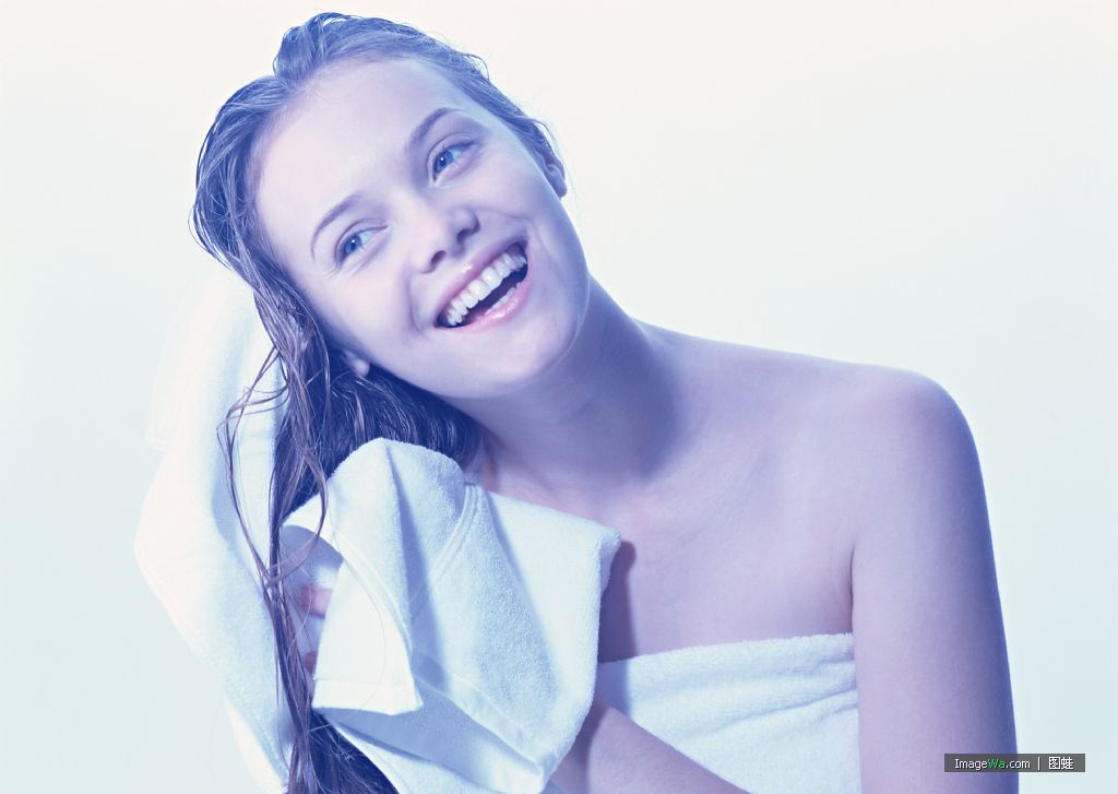 如何有效去除头皮头屑,头皮屑怎么彻底去除简单方法