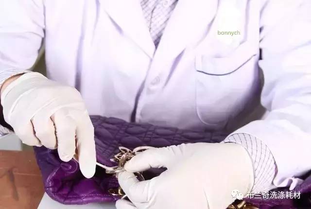 奢侈品包五金掉色怎么解决,奢侈品包包五金修复方法