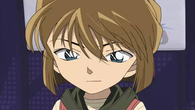 总有些妖孽被女孩子喜欢，柯南上辈子到底干了啥？