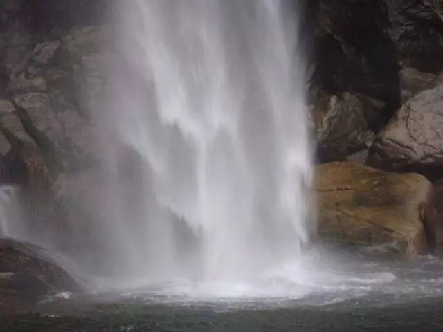 郑州黄果树瀑布怎么玩最好,2022年黄果树瀑布游玩攻略