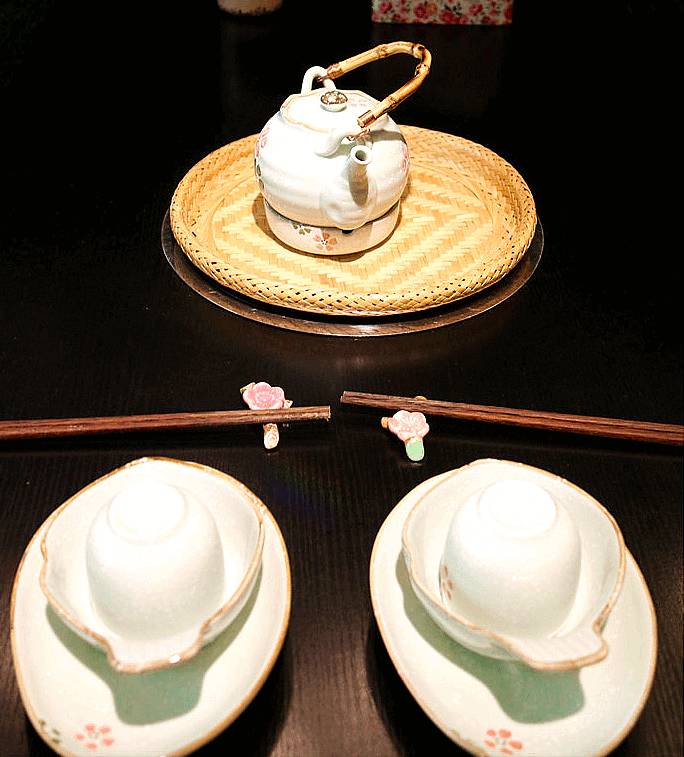 一不小心美成自拍圣地！说这是吃火锅的谁信？