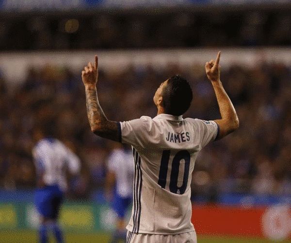 帽子戏法带领皇马进军四强,首战即梅开二度帮助皇马赢球