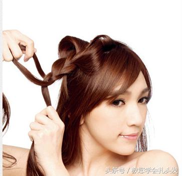 气质女人一定要尝试的一款发型,一个女人学会了化妆