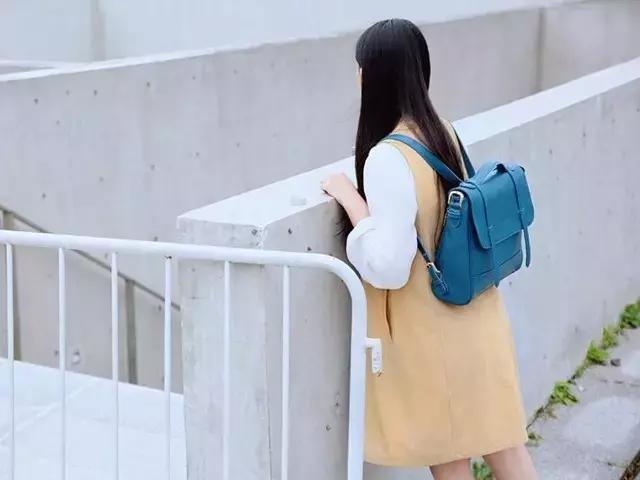 江疏影包包使用视频,宋茜baby宋佳江疏影刘雯