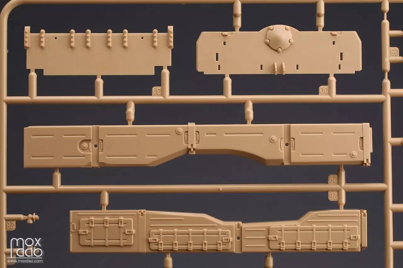 MENG出品的俄罗斯BMR-3M装甲扫雷车｜板件开盒