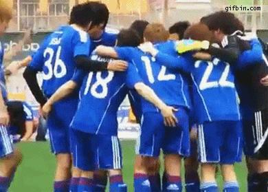 足球搞笑图片小视频,足球搞笑乌龙球gif