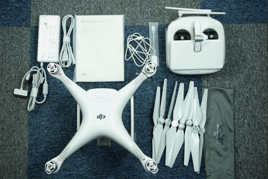 飞行黑卡,大疆精灵4飞行视频教程