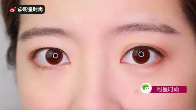 学生党用四色眼影盘可搞定妆容,适合新手的眼影盘一盘搞定全脸