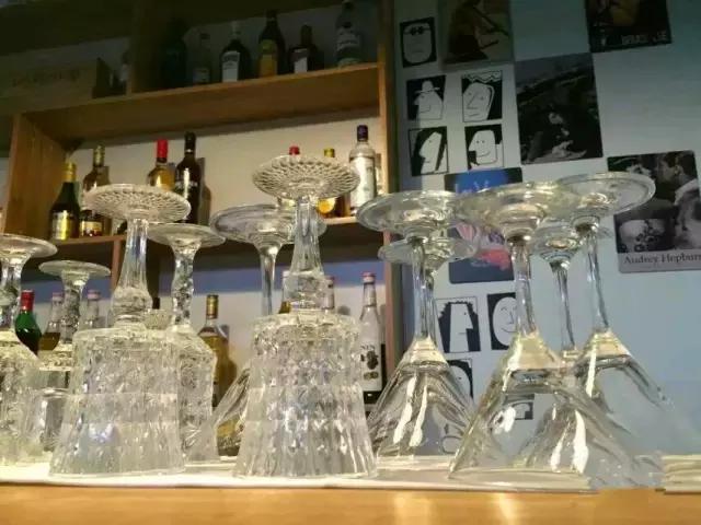 天津可以看球赛撸串的地方,在天津津南喝酒看球