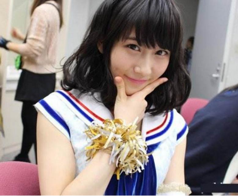 怎么夸女生长了一副倾国倾城的脸,怎么夸妹子好看句子