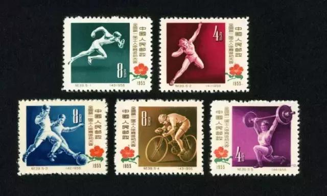 角逐不止在赛场上盘点那些年邮票上的足球历程