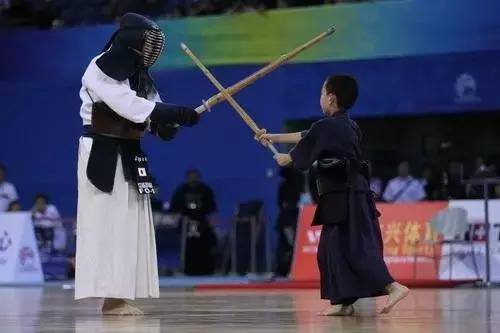 卡俪缇丝化妆品,卡俪缇丝化妆品店