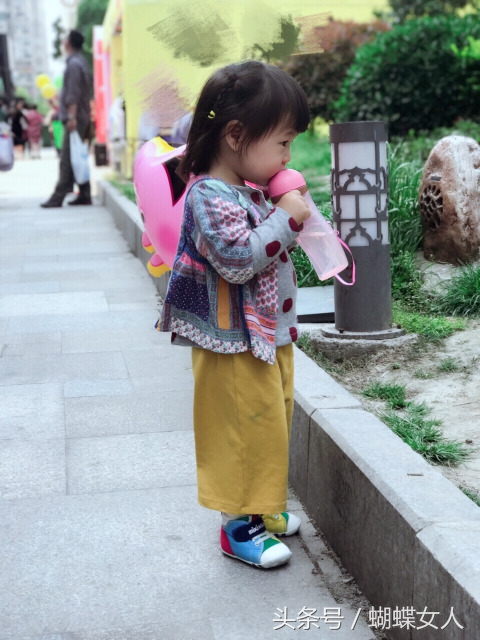 口碑最好的学步鞋50左右的,几双很火品牌的童鞋学步鞋亲测