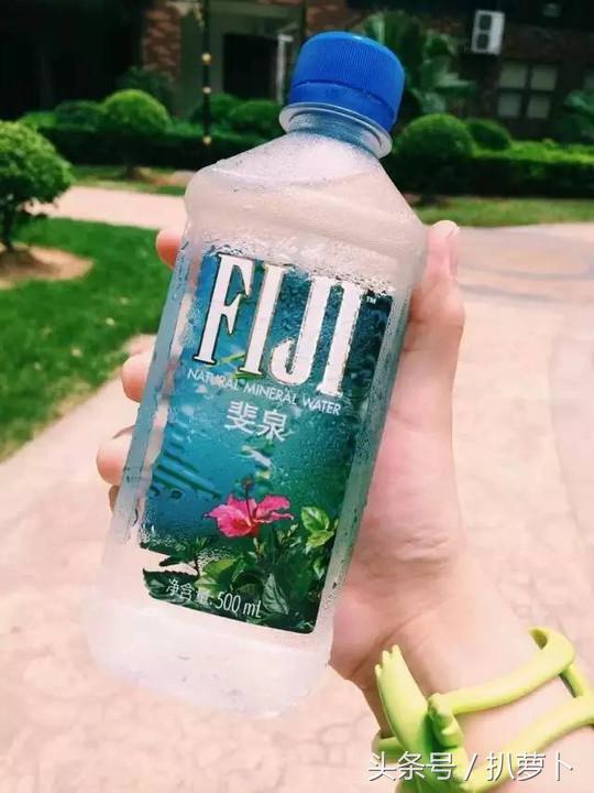 王思聪淘米水,王思聪100元矿泉水