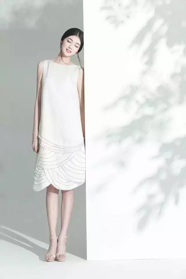 霓裳·香奈儿是巴黎的时尚经典 诗经是中国诗意美的源头