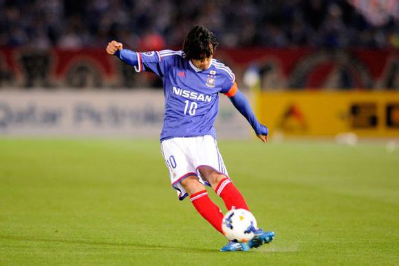 一代中场大师就此谢幕,深度解析中场大师的踢法