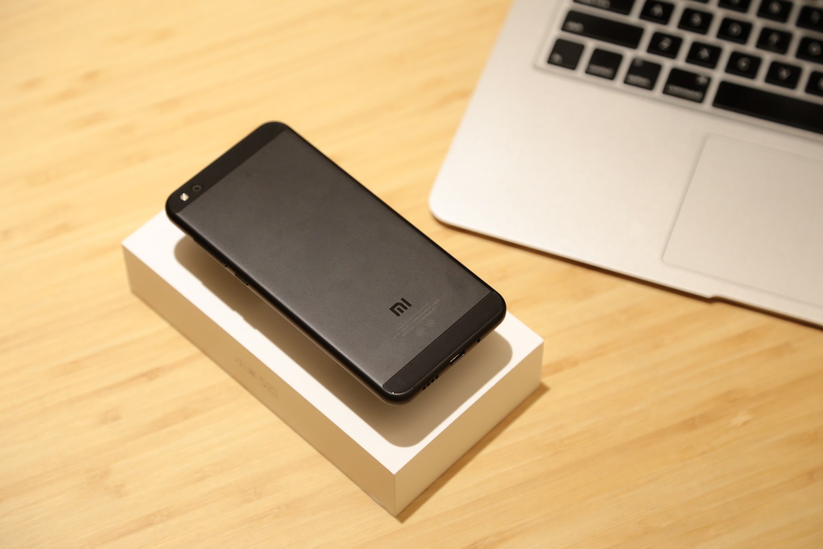 小米5c什么时候出的,小米手机初代价格