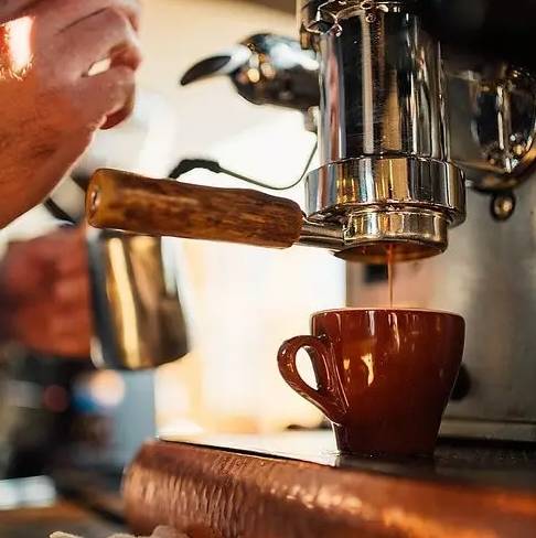 咖啡店加盟店10大品牌经营方式,咖啡店加盟投资大吗多少钱