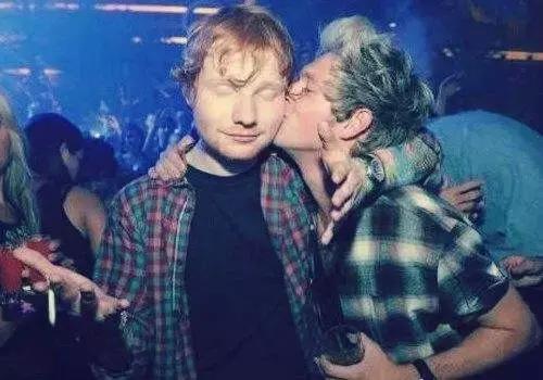 你以为Naill奶儿还是1D那个时期的正太吗？他已经变了！