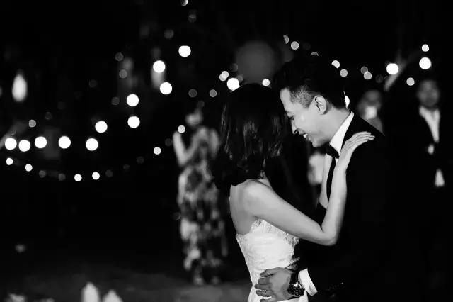 最美的年纪嫁给你最爱的他,喜欢你是一见钟情娶你是毕生梦想