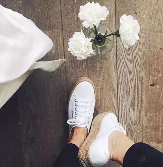 小白鞋老品牌国货,小白鞋有哪些老牌子