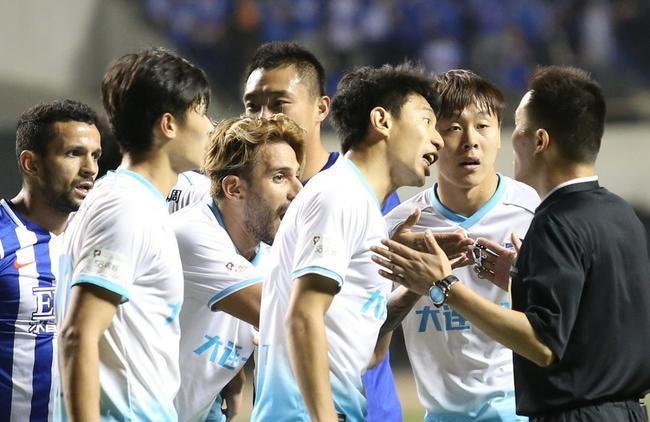 前国脚成维权专业户为表达不满被禁赛多达18场