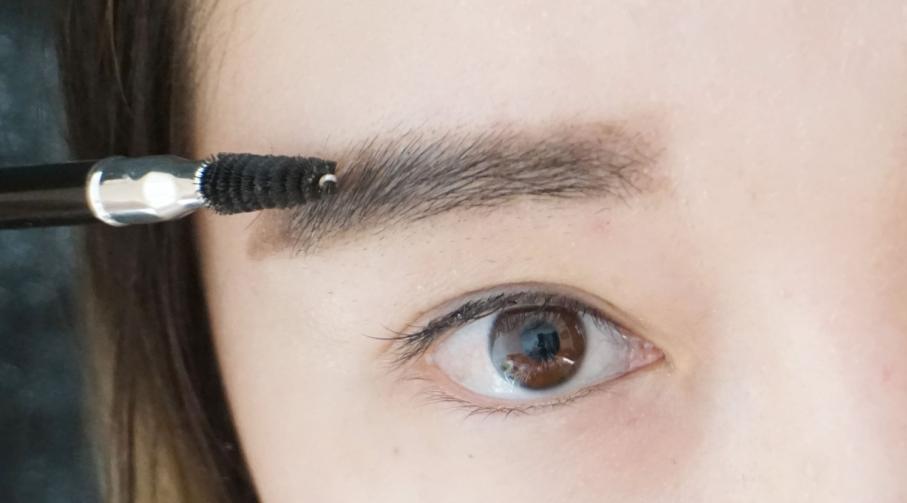 自然纯真才是王道，猫小兔教你打造甜美约会妆