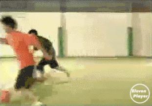 足球过人实用变向技巧教案,足球过人技巧50招图片