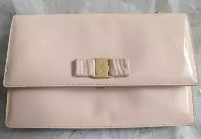 漆皮是不是很硬的,漆皮是人造革吗