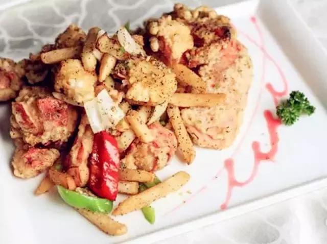 麻辣小龙虾vs蒜蓉小龙虾,中国龙虾之都麻辣小龙虾