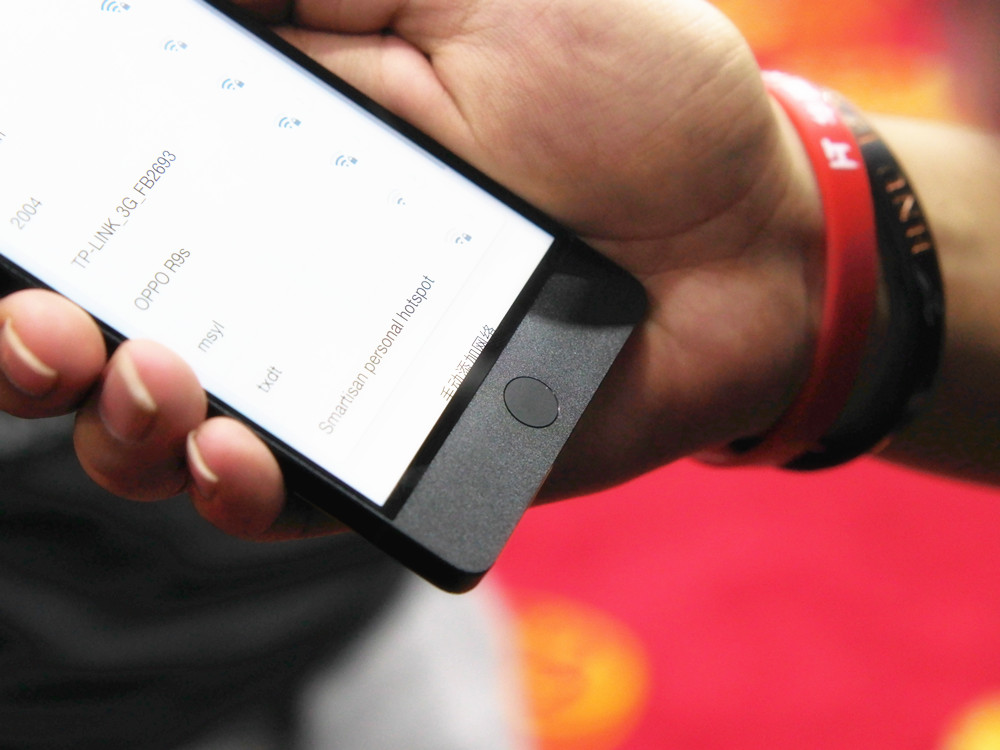 看看老罗10年前的状态,老罗本人长相分析