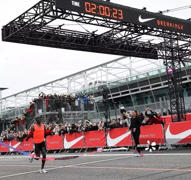 nikealphafly3proto马拉松,马拉松破2小时纪录片耐克