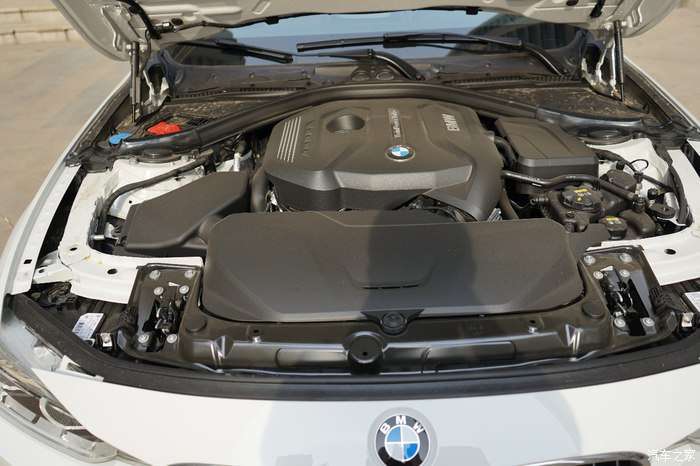 2017款宝马320lim运动试驾,19款宝马320lim运动曜夜版