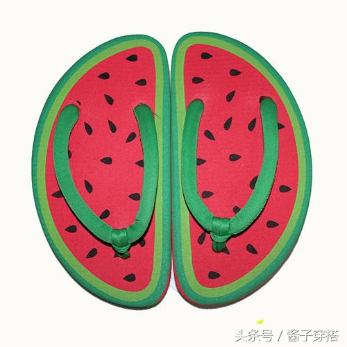 不曾见过的人字拖,让你裸脚整个夏天